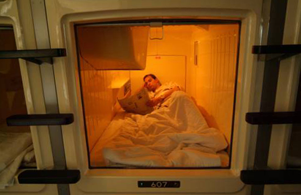 capsule hotel