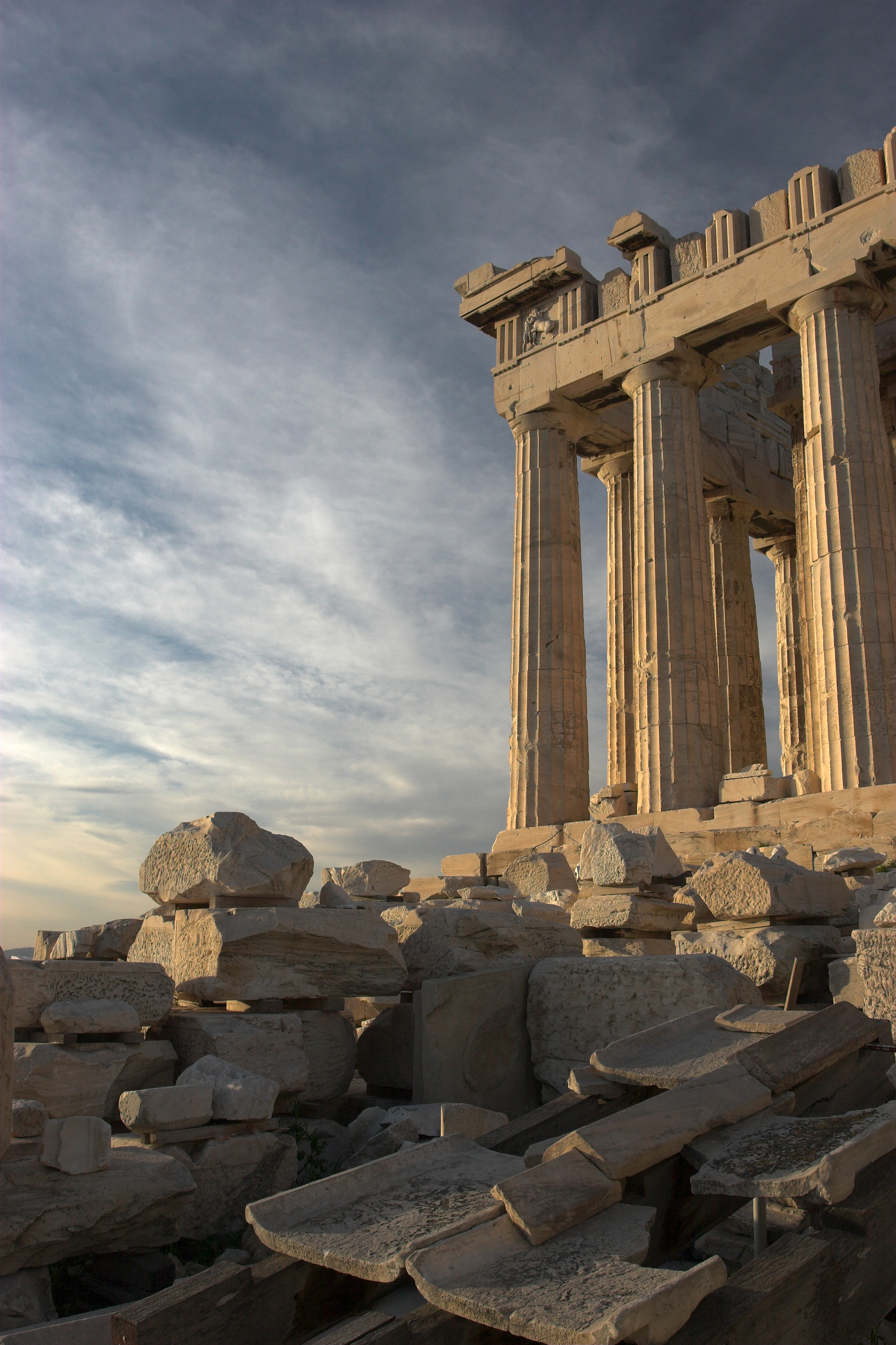 Parthenon_from_south